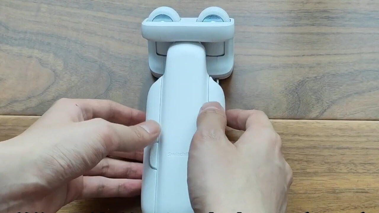 一応新製品。「SwitchBot カーテン 3 ポール 2025」