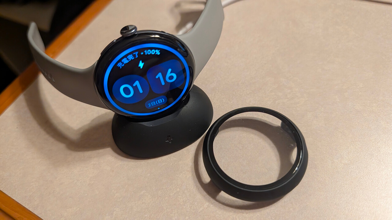ケース装着「Google Pixel Watch 4」充電難民に朗報