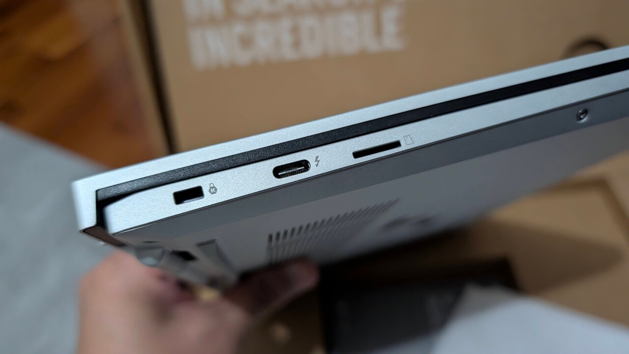 ASUS ExpertBook CX54 Chromebook Plus