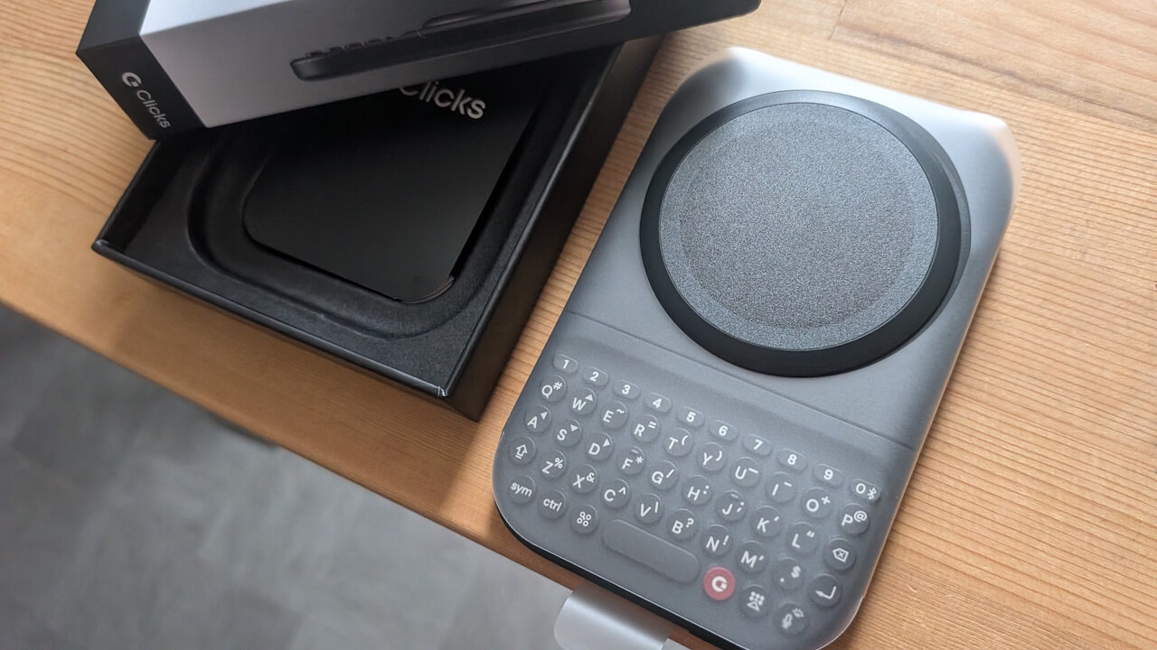 Clicks Power Keyboard